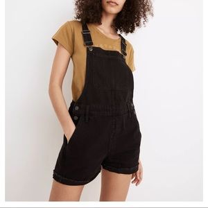 Madewell Adirondack Short Overalls in Washed Black